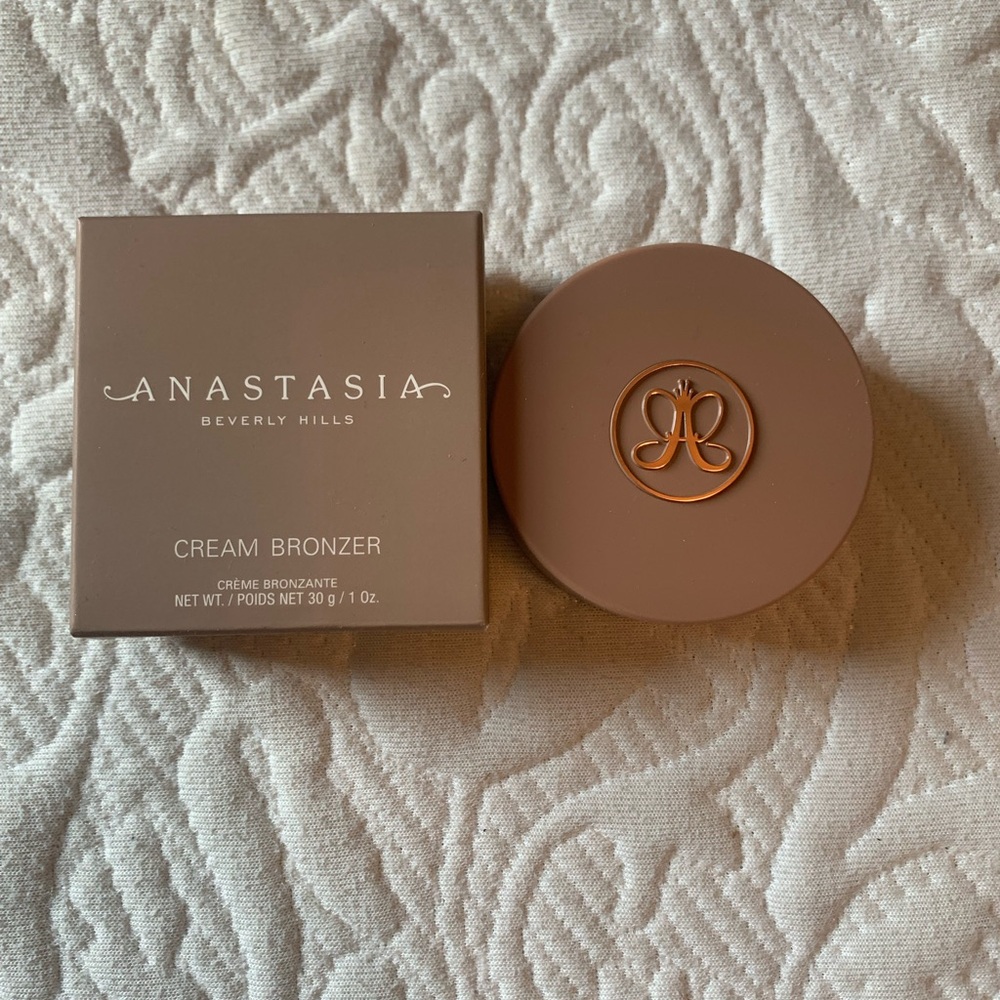 Anastasia Beverly Hills Cream Bronzer - Warm Brown